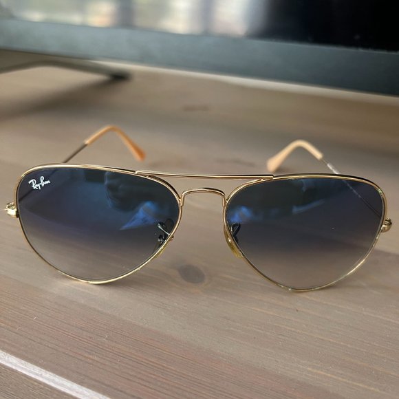Ray-Ban Accessories - RayBan Sunglasses Aviator Gradient Model Code: RB3025 001/3F 58-14
